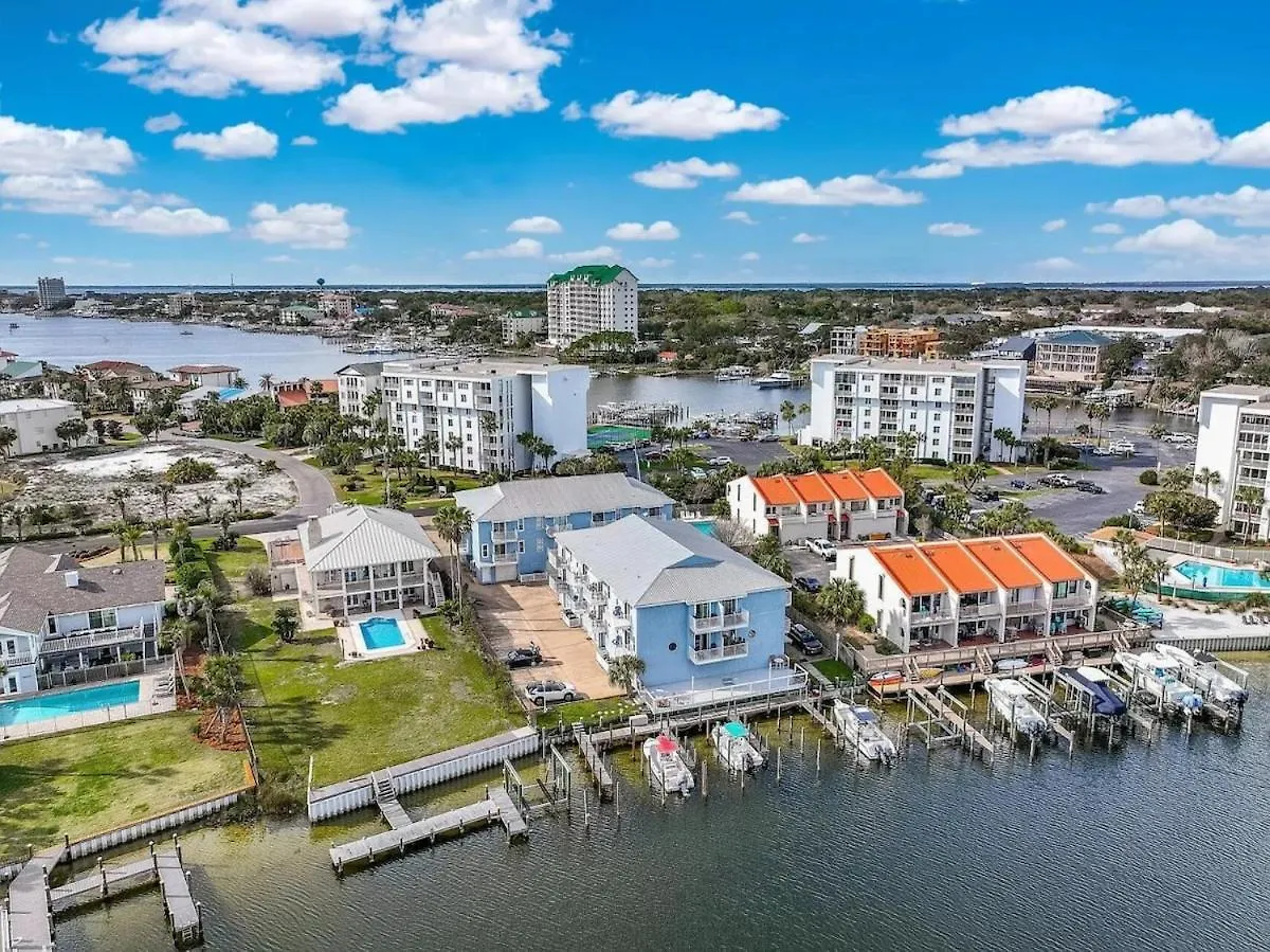 Holiday home Dest-Zen Gated Beach Access Game Room Destin