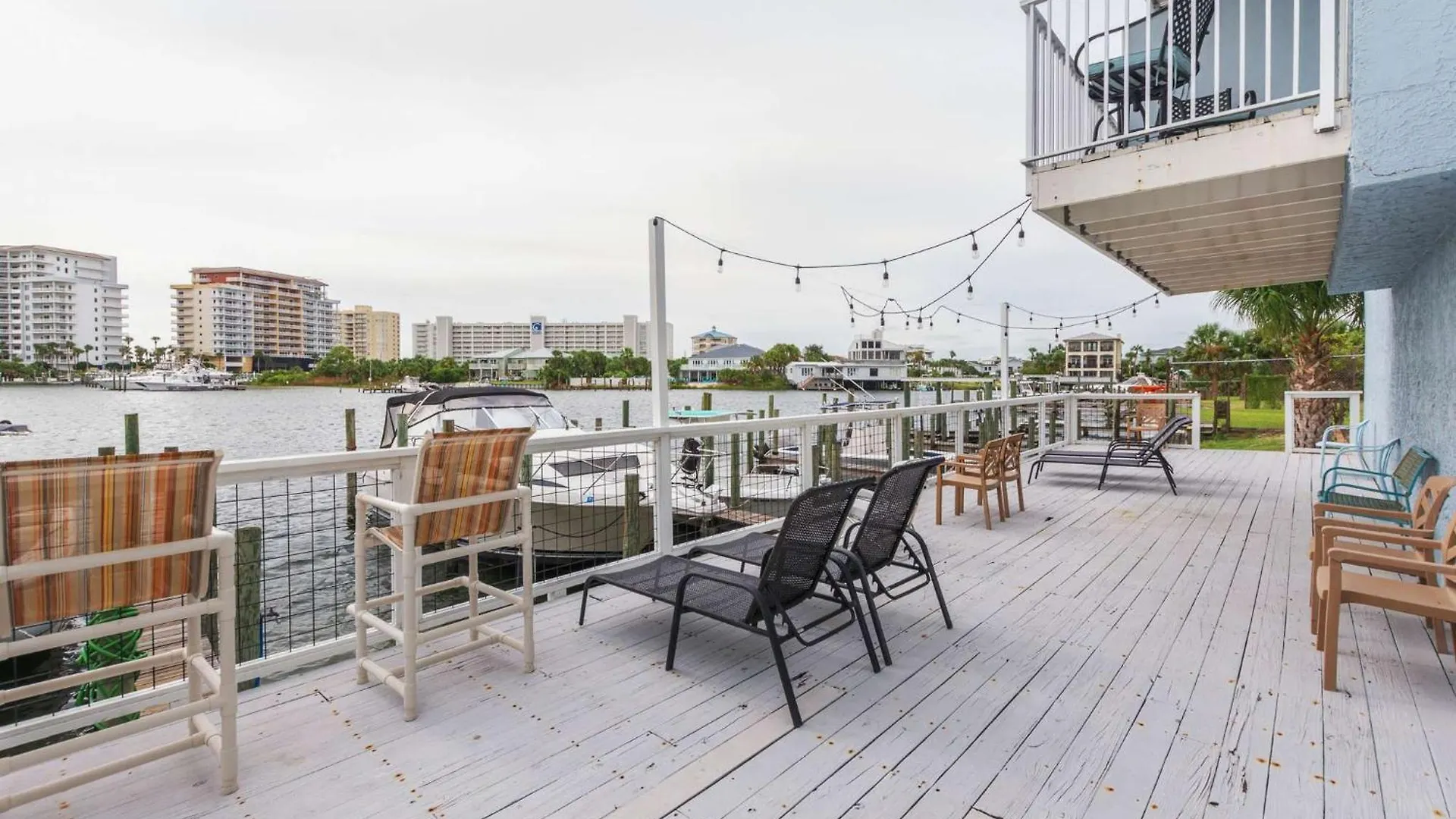 Dest-Zen Gated Beach Access Game Room Destin