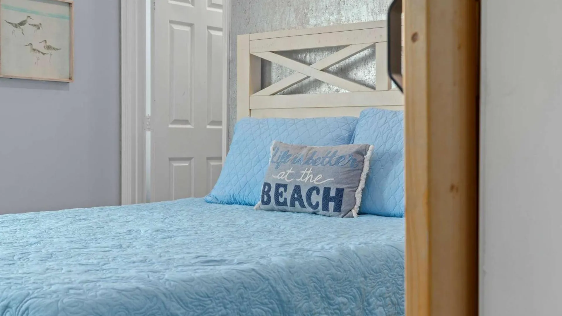 Dest-Zen Gated Beach Access Game Room Destin Holiday home